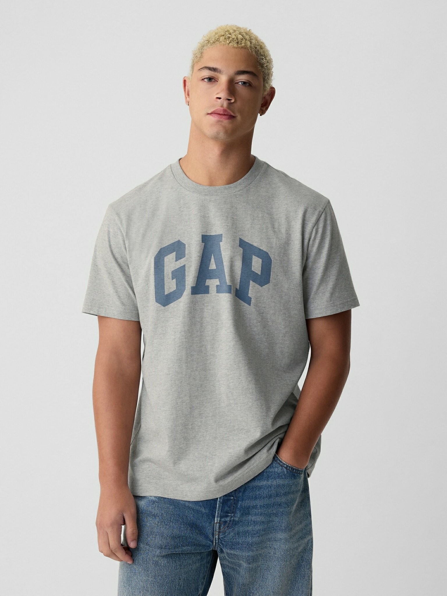 GAP T-Shirt