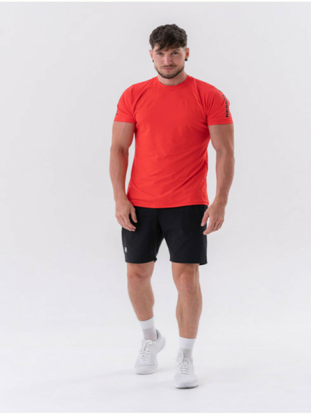 Nebbia Essentials T-Shirt