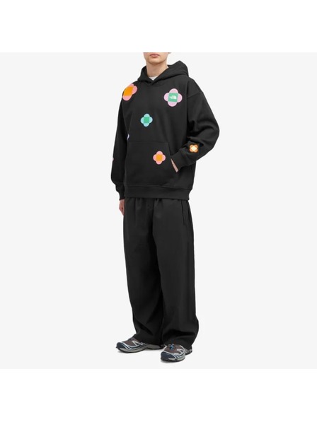 The North Face Schwarzer Hoodie The North Face Nse X Yinka Ilori