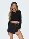 ONLY Schwarzes Damen-T-Shirt mit Schlitzen ONLY Nikita